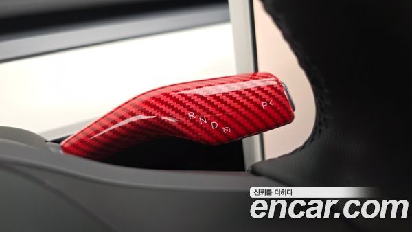 Tesla Model Y 2024, фото 9
