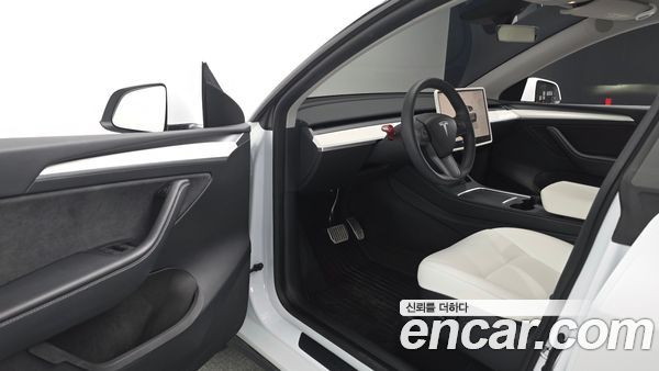 Tesla Model Y 2024, фото 10