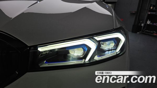 BMW 3 Series 2024, фото 7