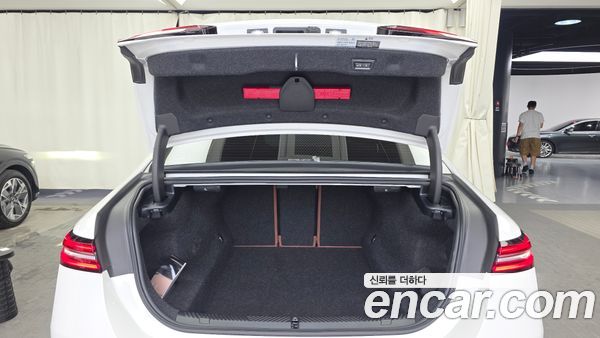 BMW 5 Series 2024, фото 26