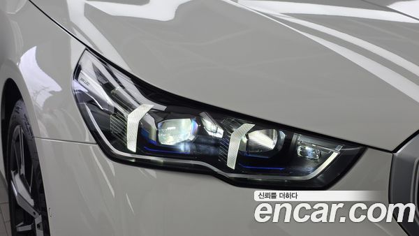 BMW 5 Series 2024, фото 8