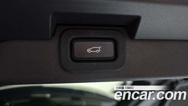 Land Rover Discovery 2022, фото 15