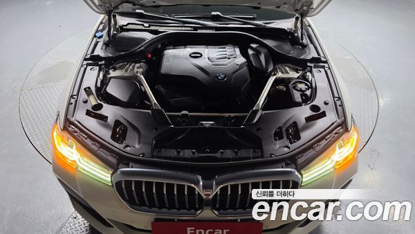 BMW 5 Series 2022, фото 5