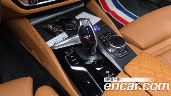BMW 5 Series 2022, фото 11