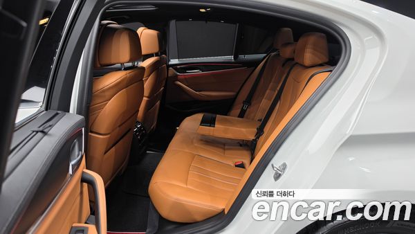 BMW 5 Series 2022, фото 17