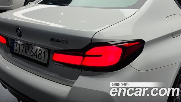 BMW 5 Series 2022, фото 8