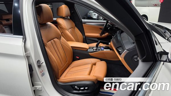 BMW 5 Series 2022, фото 15