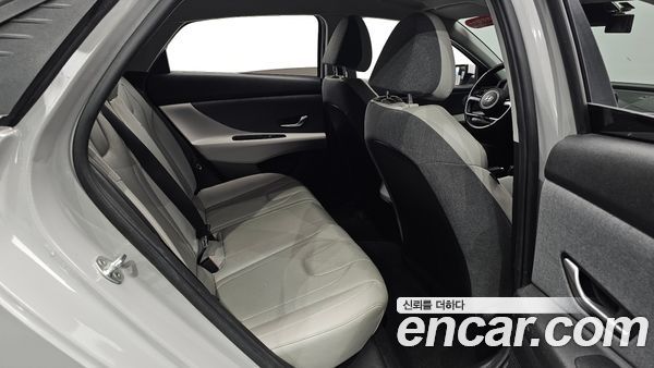 Hyundai Elantra 2021, фото 15
