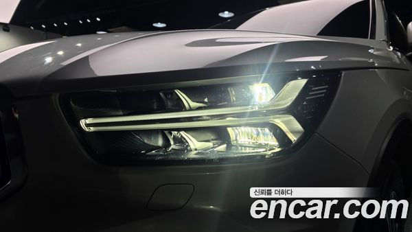 Volvo XC40 2021, фото 8