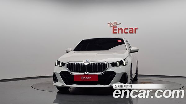 BMW i5 2024, фото 3