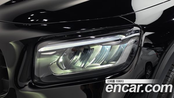 Mercedes-Benz GLB 2024, фото 7