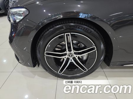 Mercedes-Benz E-Class 2026, фото 5