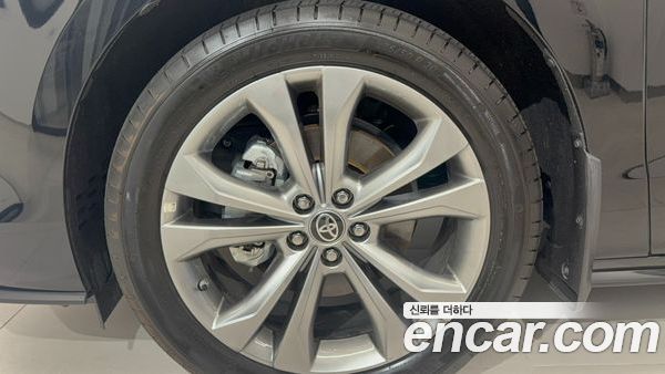 Toyota Sienna 2025, фото 5