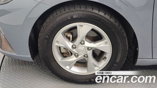 Hyundai Elantra 2021, фото 5