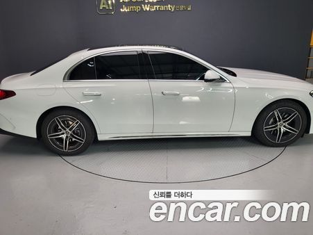 Mercedes-Benz E-Class 2026, фото 5