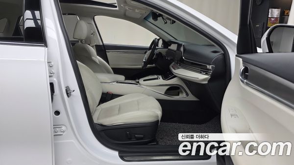 Hyundai Grandeur 2023, фото 16