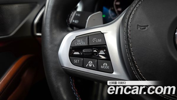 BMW 8 Series 2024, фото 23