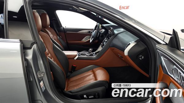 BMW 8 Series 2024, фото 16