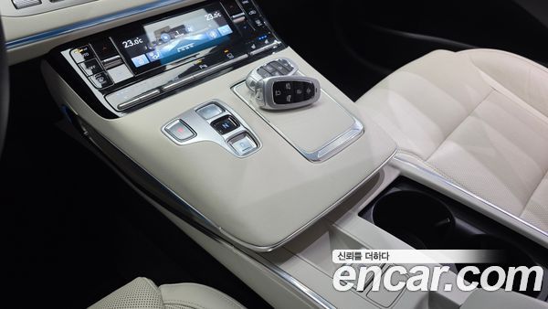 Hyundai Grandeur 2023, фото 9