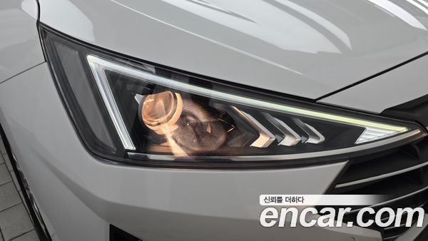 Hyundai Elantra 2020, фото 8