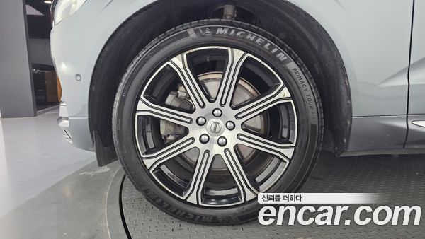 Volvo XC60 2020, фото 5
