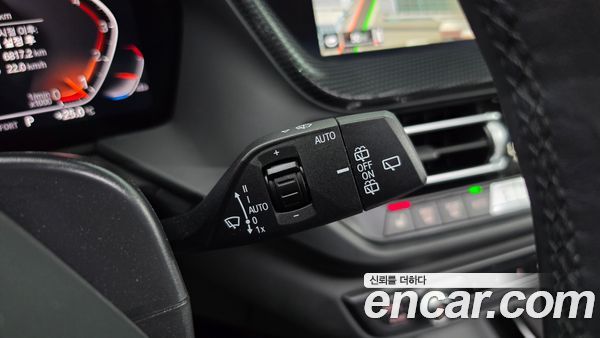 BMW 1 Series 2024, фото 29