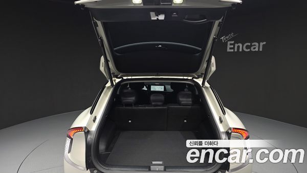 Kia EV6 2023, фото 30