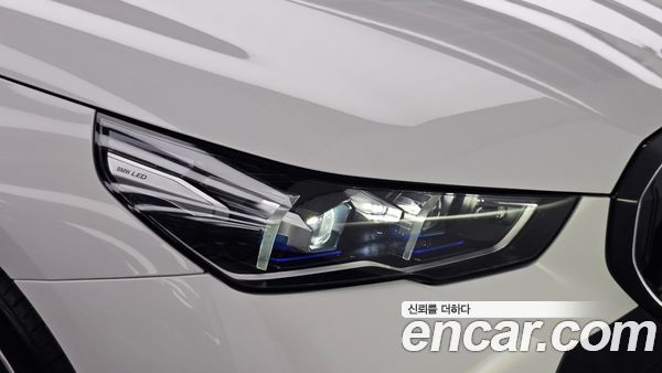 BMW 5 Series 2025, фото 7