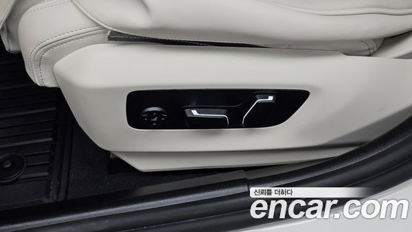 BMW 5 Series 2025, фото 15