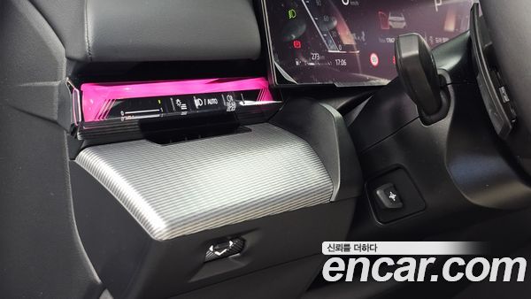 BMW 5 Series 2025, фото 28