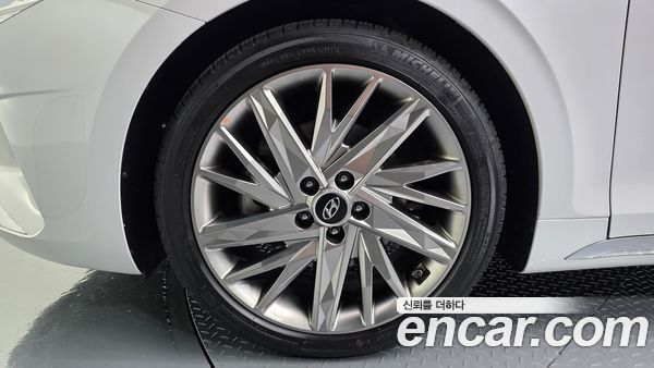 Hyundai Grandeur 2022, фото 4