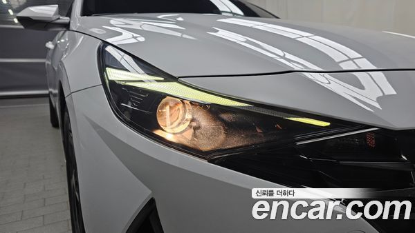 Hyundai Elantra 2022, фото 7