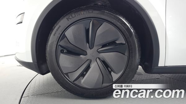 Tesla Model Y 2026, фото 4