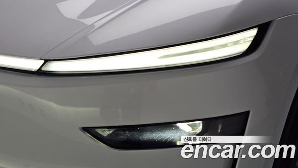 Tesla Model Y 2026, фото 7