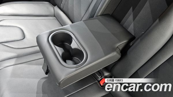 Hyundai Elantra 2021, фото 31