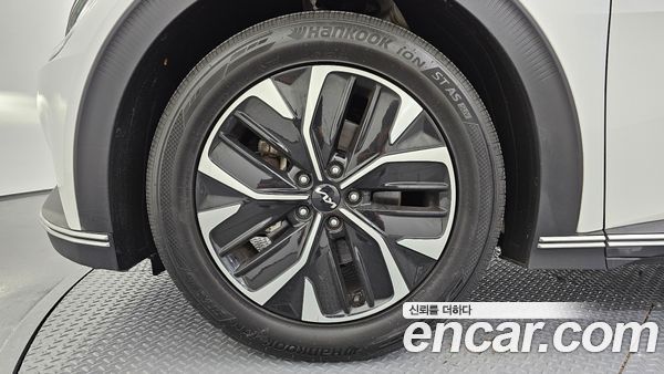 Kia EV6 2022, фото 5