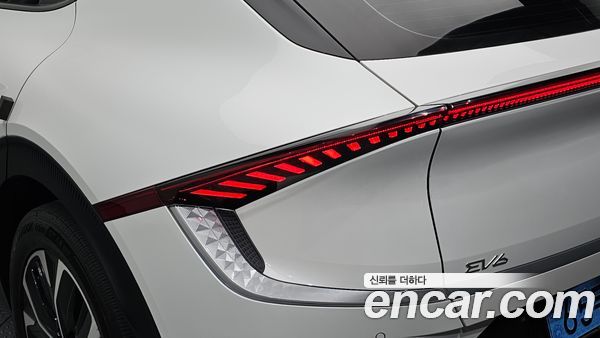 Kia EV6 2022, фото 9