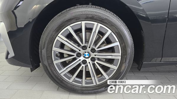 BMW 2 Series 2024, фото 4