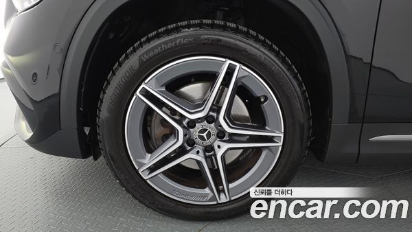 Mercedes-Benz GLA 2023, фото 4