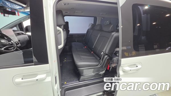 Hyundai Staria 2025, фото 16