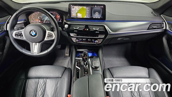 BMW 5 Series 2023, фото 10