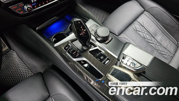 BMW 5 Series 2023, фото 12