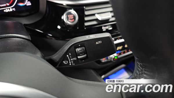 BMW 5 Series 2023, фото 26