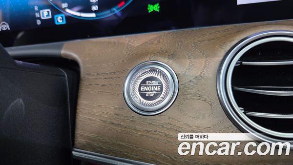 Mercedes-Benz E-Class 2021, фото 29
