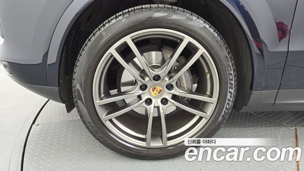 Porsche Cayenne 2020, фото 5