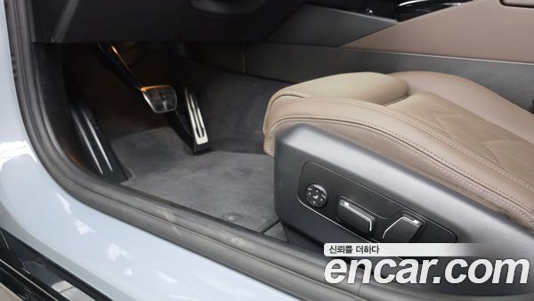 BMW 5 Series 2025, фото 29