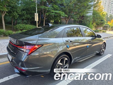 Hyundai Elantra 2023, фото 5