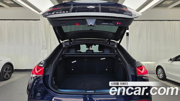 Mercedes-Benz GLE 2021, фото 26