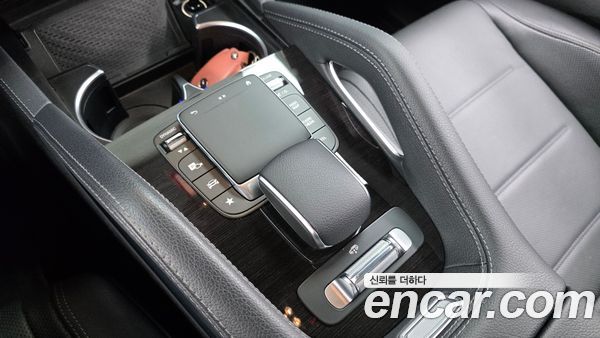 Mercedes-Benz GLE 2021, фото 30