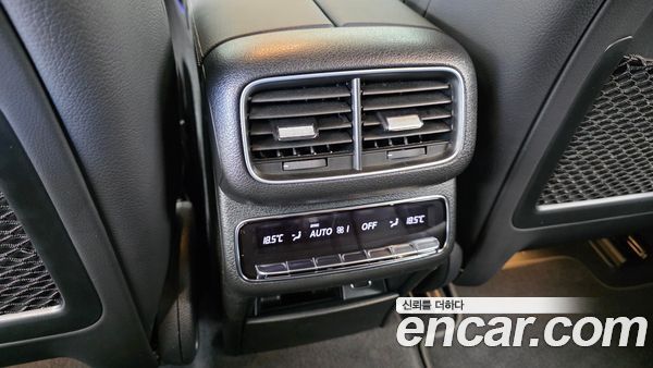 Mercedes-Benz GLE 2021, фото 32